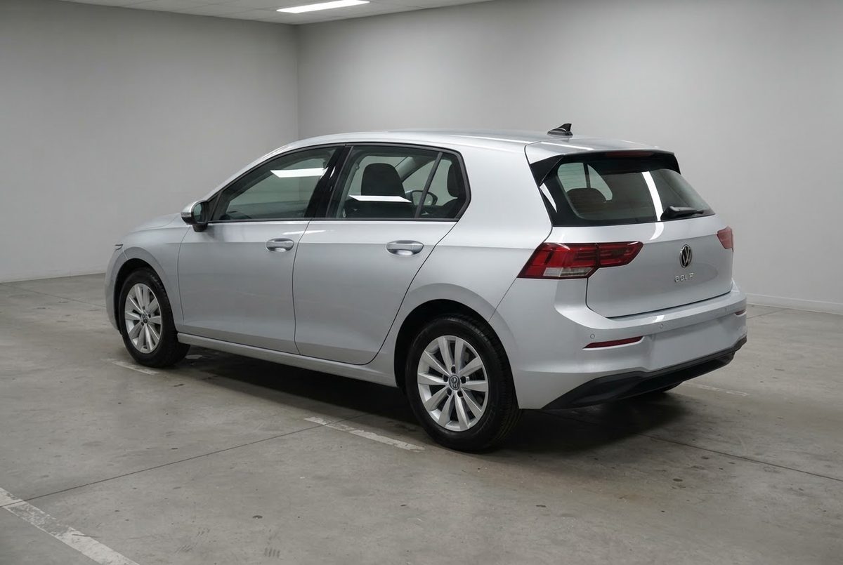 Rear three-quarter