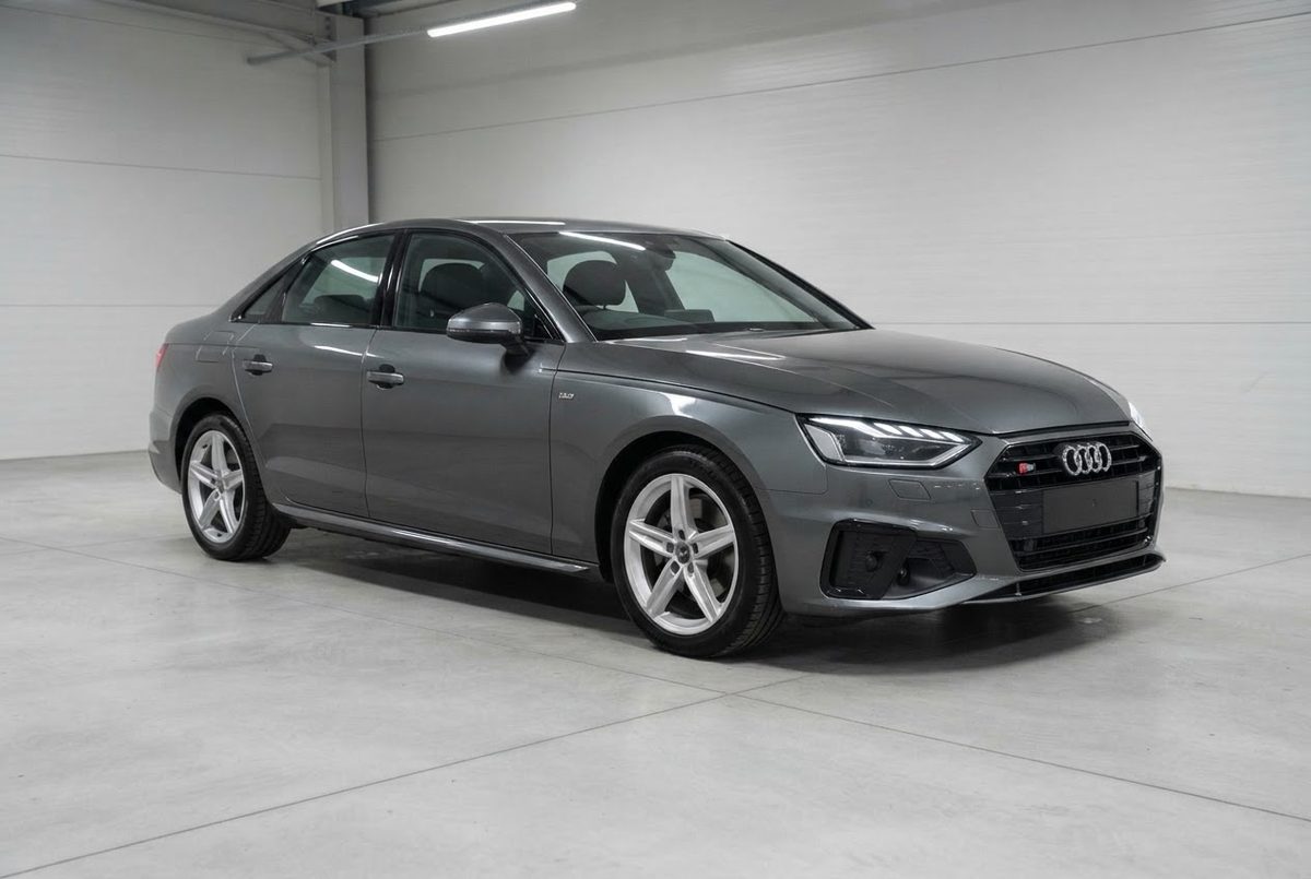 Audi A4 35 TDI S line