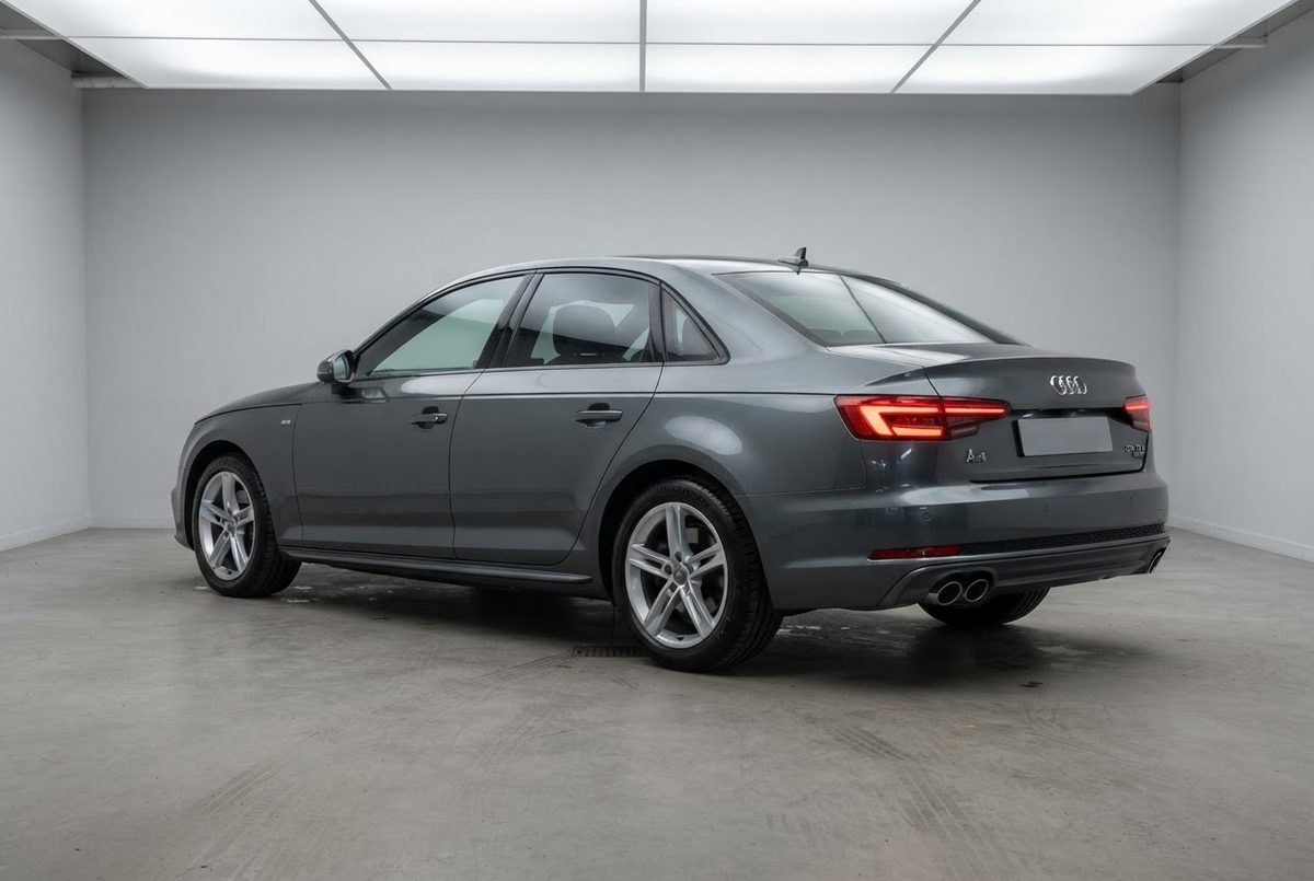 Rear three-quarter