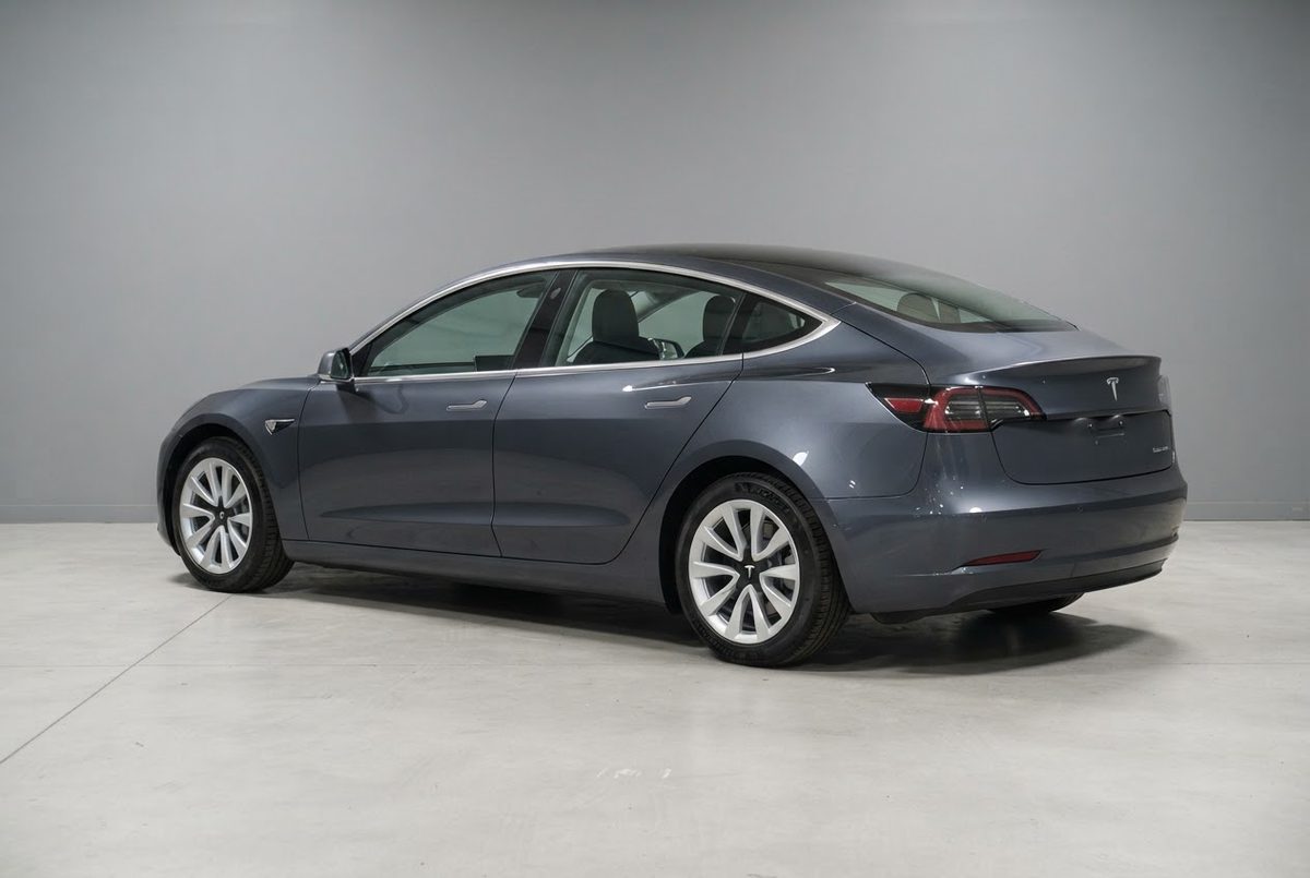 Rear three-quarter